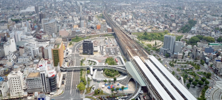 岐阜シティ・タワー43から岐阜駅前を望む