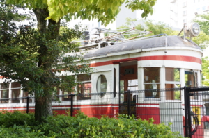 岐阜の街中でみつけたレトロ  ―柳ヶ瀬商店街と丸窓電車―